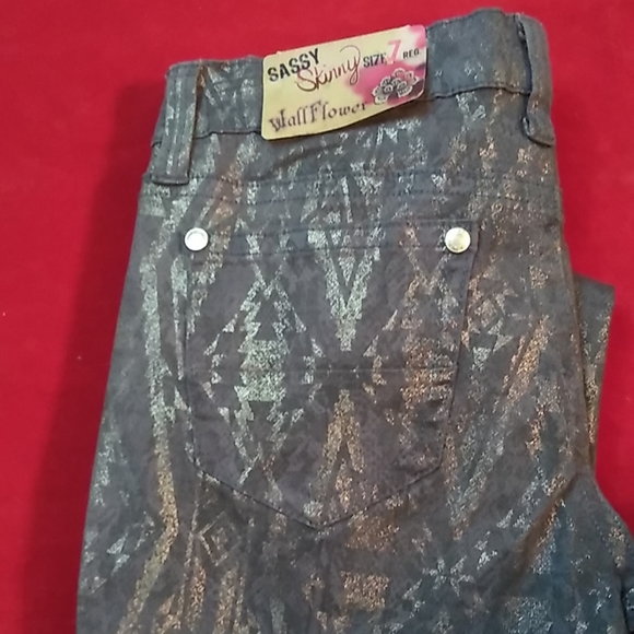 Wallflower Aztec print skinny jeans - Picture 3 of 5